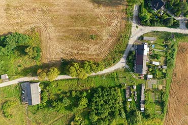 Fotografia z powietrza potrzebna do stworzenia ortofotomapy przed rozpoczęciem inwestycji