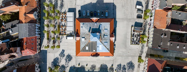 Jak uniknąć najczęstszych błędów podczas filmowania dronem? Praktyczny przewodnik