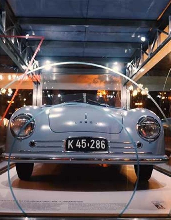 Zdjęcia  zpowietrza do filmu promocyjnego Porsche - Światowe tournée Porsche 356