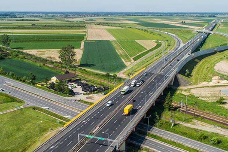 Autostrada z drona - Drone x Vision - Blog Rozwój rynku dronów w Polsce i na Świecie