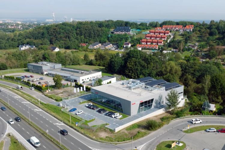 Drone X Vision - Film promocyjny inwestycji budowy salonu Audi w Wieliczce - timelapse