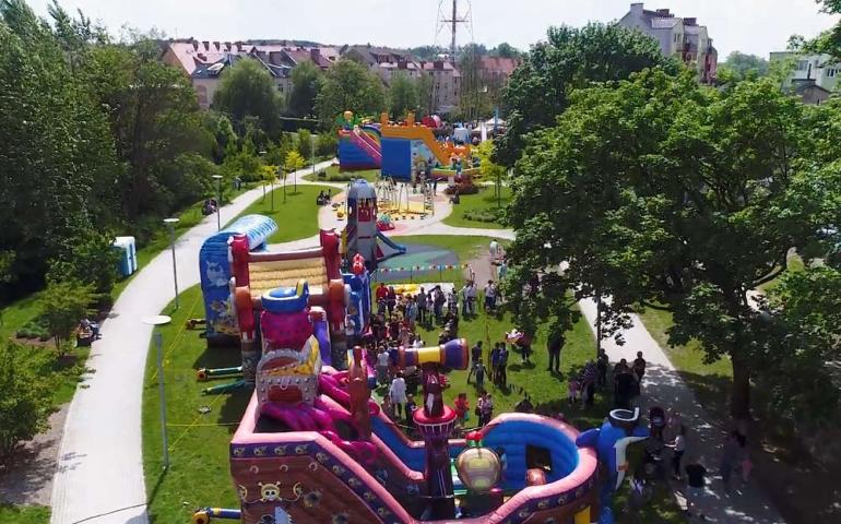 Event z okazji dnia dziecka - dmuchańce z powietrza